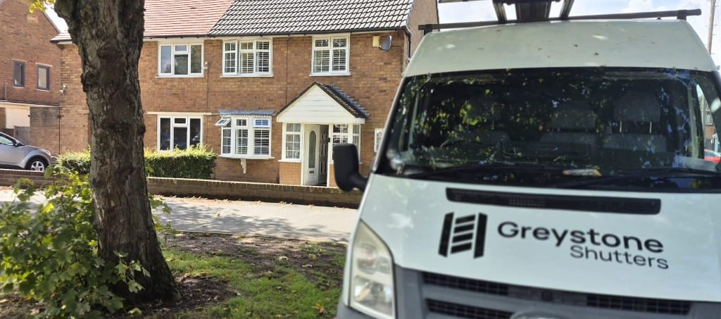 Outdoors Van with Front of House